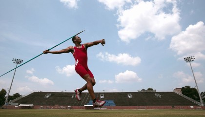 9游-高空秋千比赛：勇者的极限运动，高空秋千是近年来在各大景区兴起的娱乐项目之一