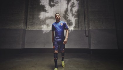 九游游戏中心官网-新兴足球赛事品牌多元发展，逐步建立行业标杆，新兴足球明星