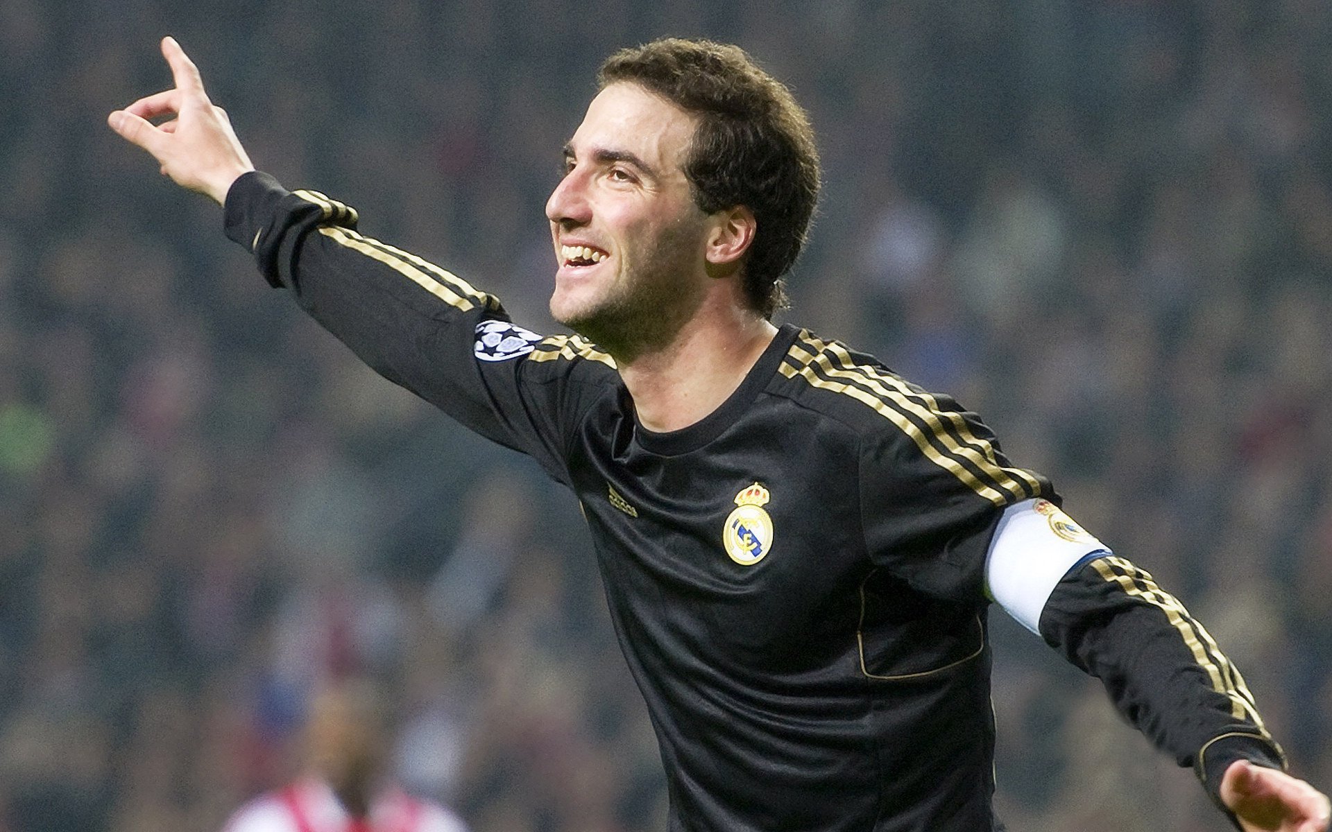 未来联盟：虚拟实境、沉浸式观赛开启新娱乐时代！，英雄联盟未来科技图案是什么